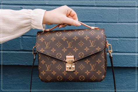 knock off lv bags|spot fake louis vuitton bags.